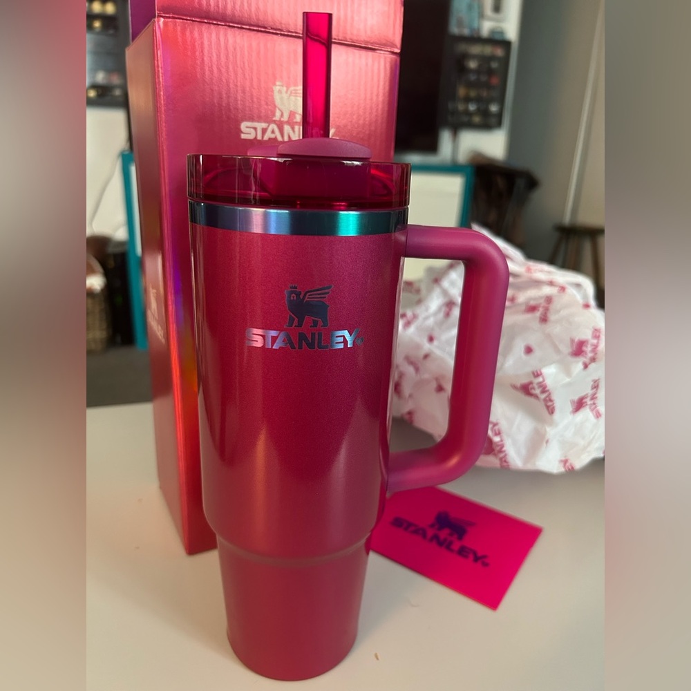 BNIB Stanley Berry Truffle 30oz ** Valentine 2025**